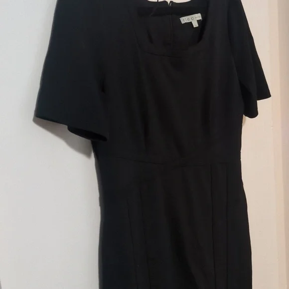 Women's black cocktail dress - Picture 3 of 4